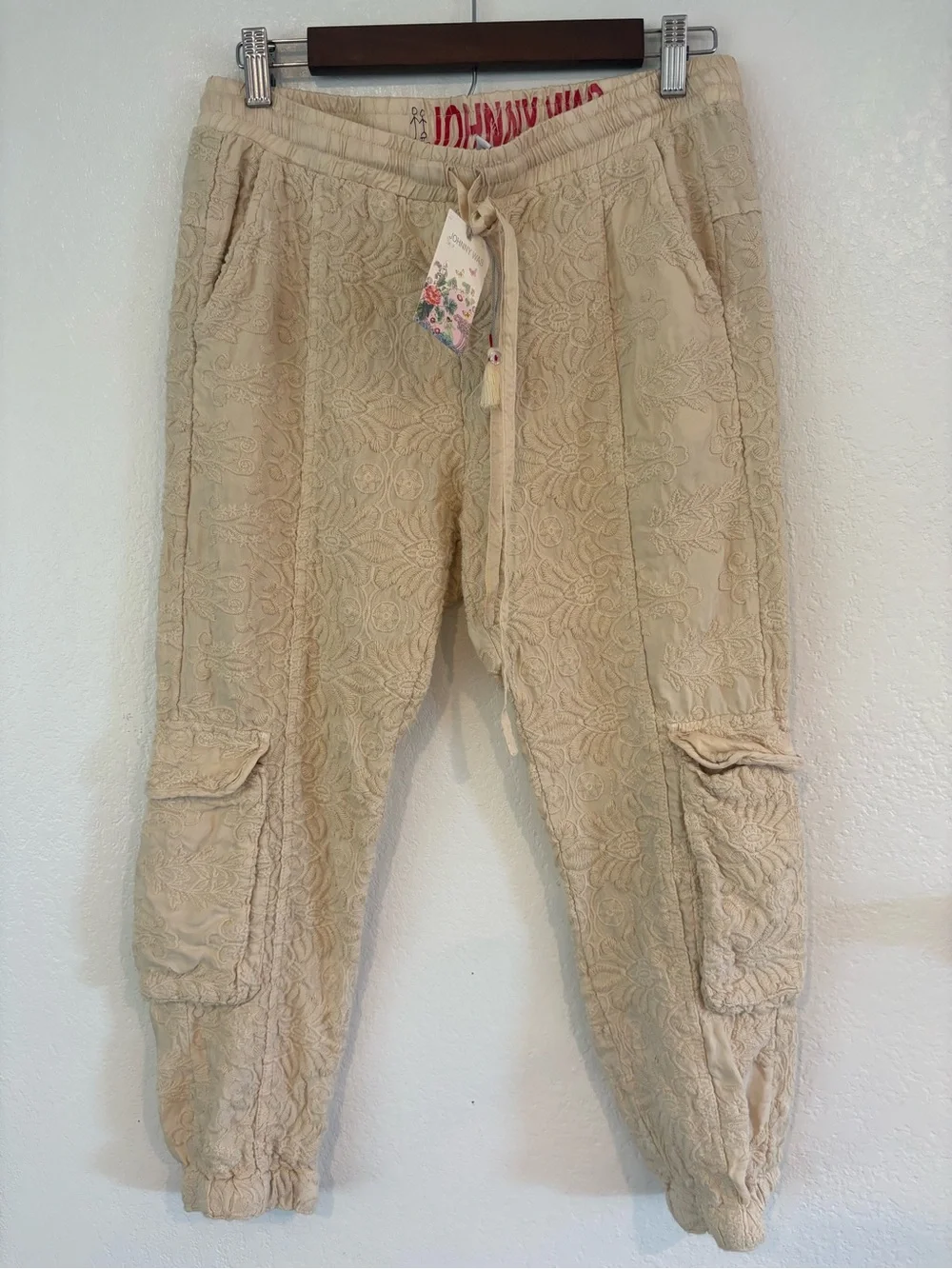 Johnny Was LOVE Pull-On Embroidered Cargo Jogger Pants - Size Small NWT